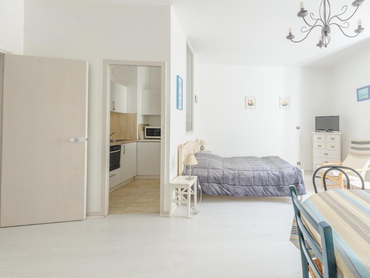 Charmant Studio 37M2 Centre-Ville La Rochelle, Proche Vieux Port, Equipe Pour 2/3 Personnes - Fr-1-535-40 La Rochelle  Ngoại thất bức ảnh